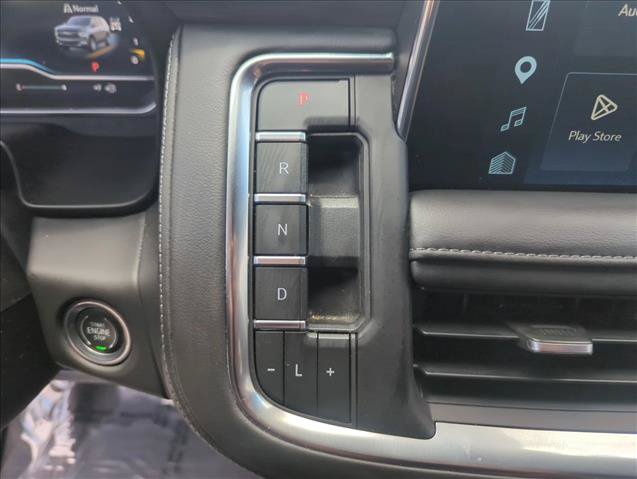 Used 2023 Chevrolet Suburban Z71 w/ Z71 Off-Road Package AWD/4WD image 13
