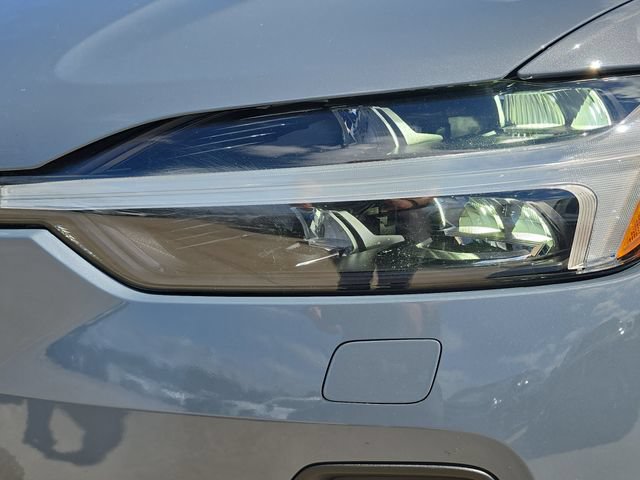 Used 2022 Volvo XC60 T8 Inscription Expression w/ Advanced Package AWD/4WD image 35