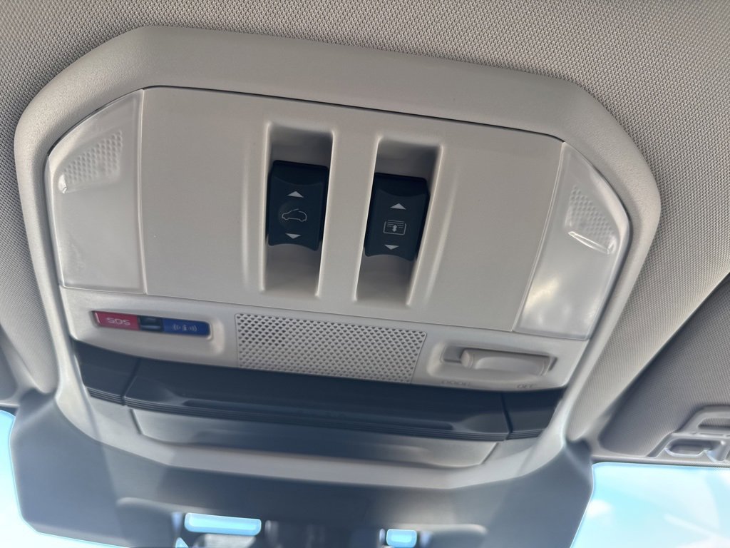 New 2025 Subaru Ascent Limited image 19