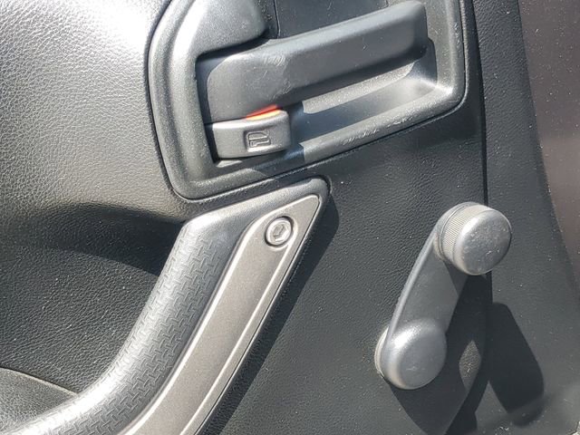 Used 2016 Jeep Wrangler Sport image 8