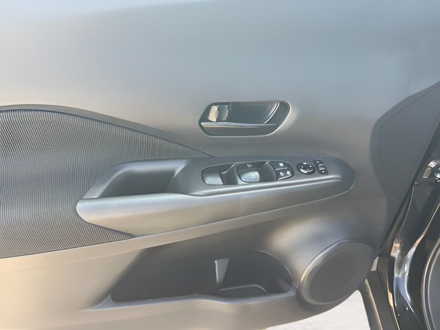 Used 2024 Nissan Kicks S FWD image 13