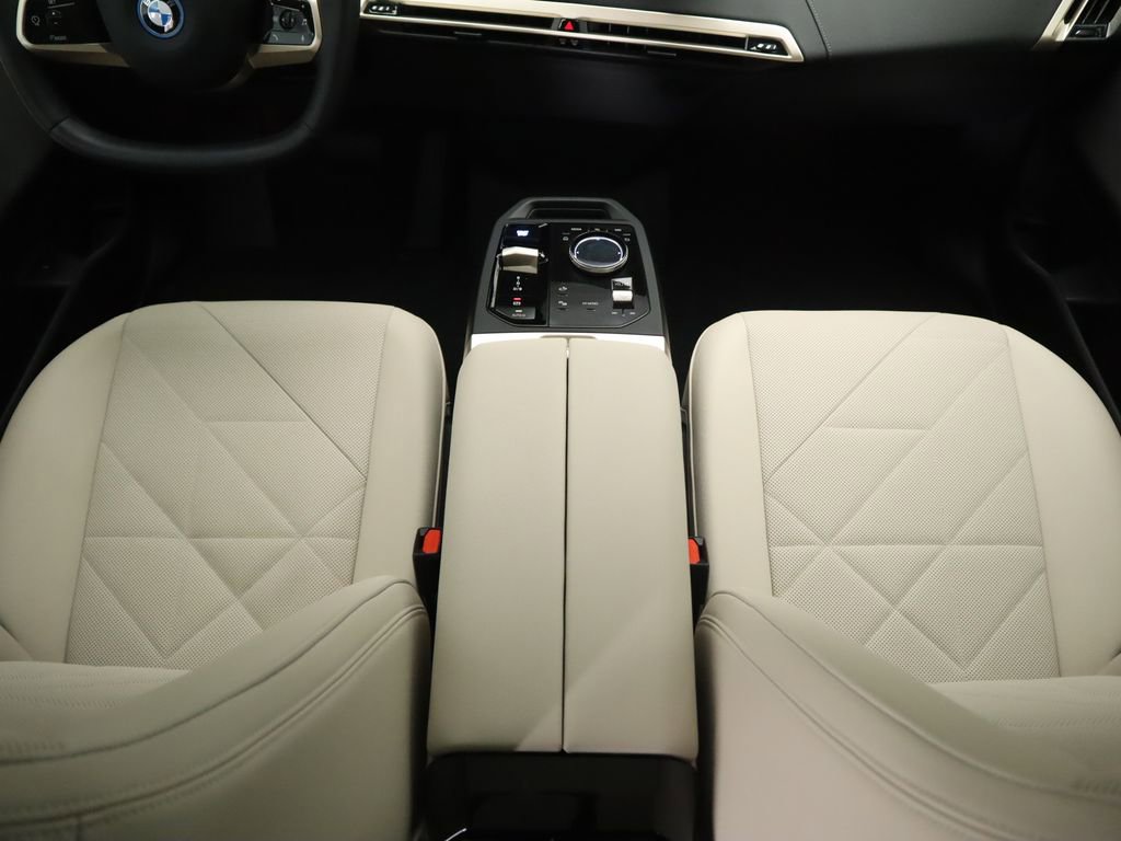 Certified 2025 BMW iX xDrive50 w/ Sport Package image 17
