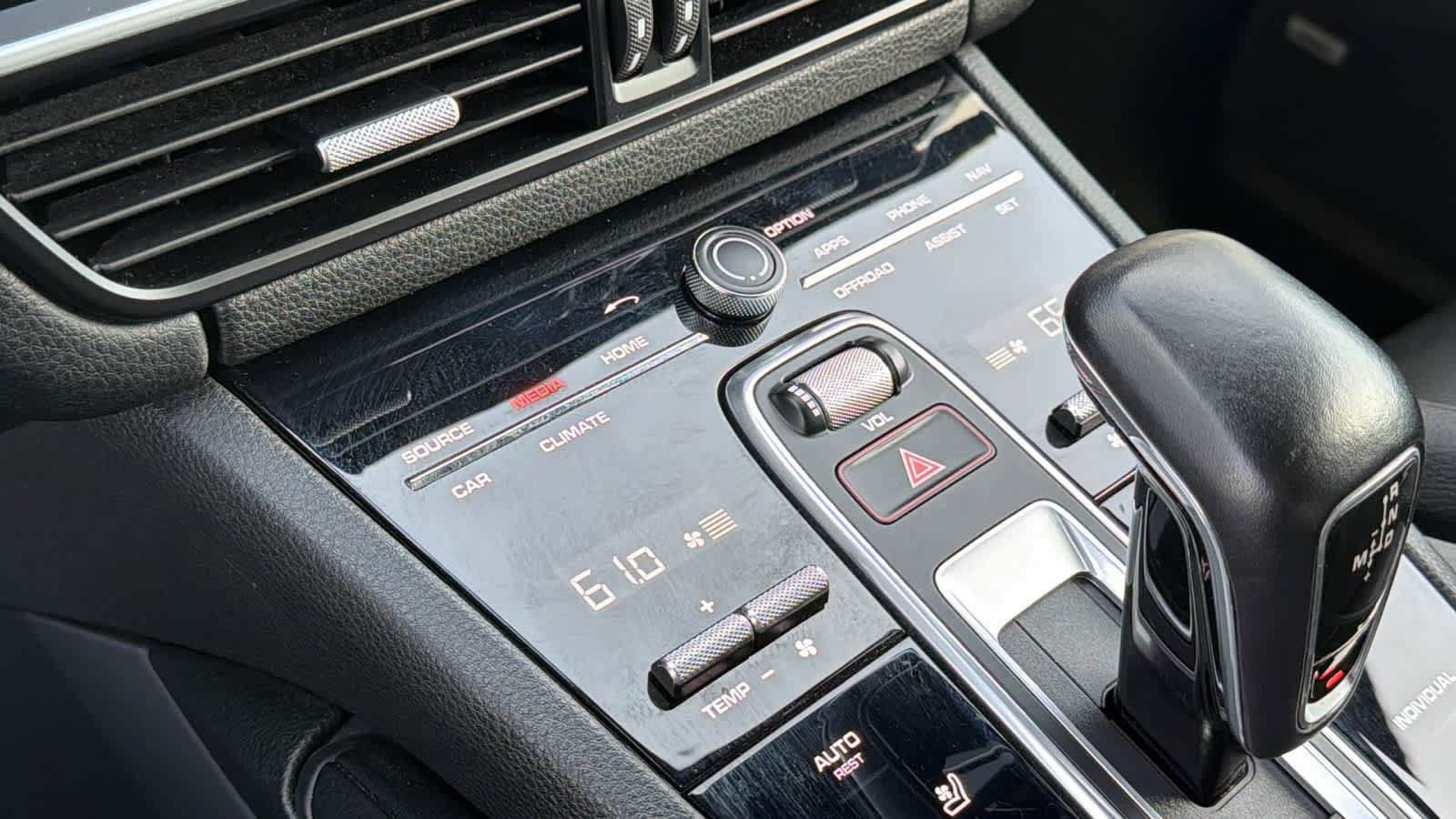 Used 2019 Porsche Cayenne AWD/4WD image 14