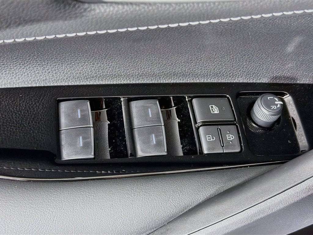 New 2027 Toyota Corolla SE FWD image 13