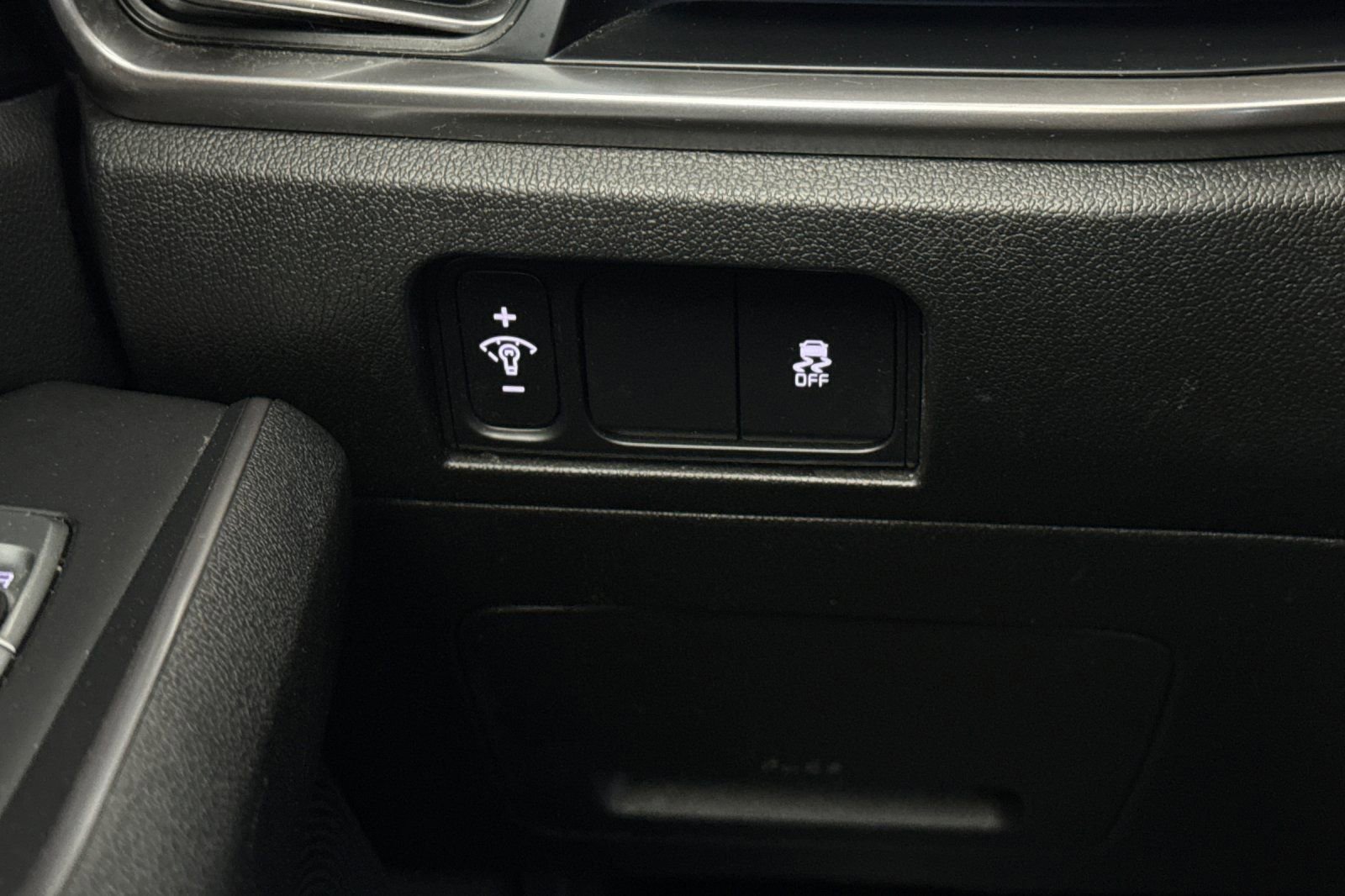 Used 2024 Kia Sorento S image 33