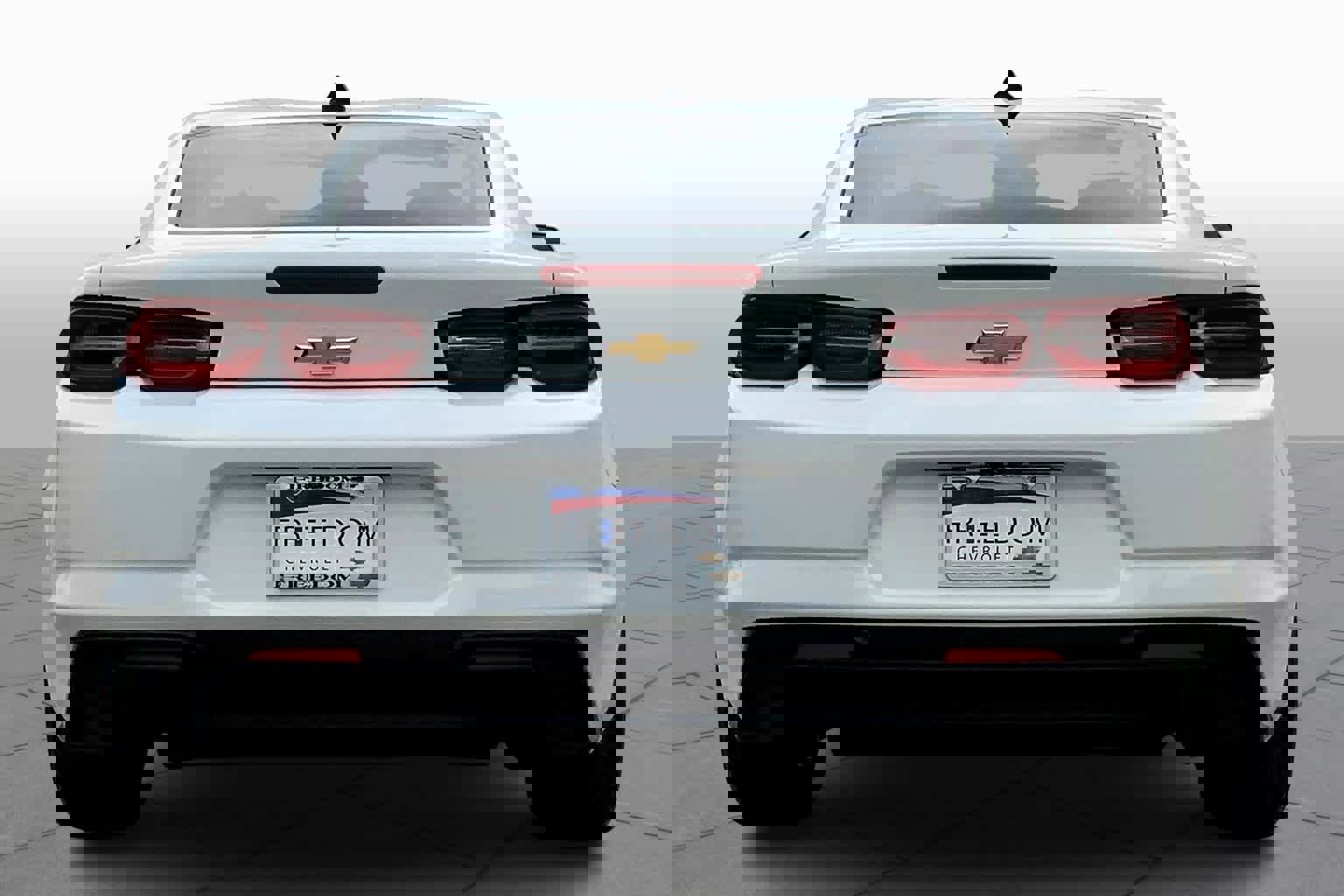 Used 2020 Chevrolet Camaro LT w/ Technology Package RWD image 5