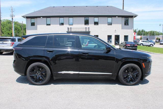 Used 2024 Jeep Wagoneer Launch Edition AWD/4WD image 6