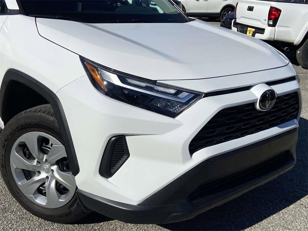 Used 2023 Toyota RAV4 LE image 31