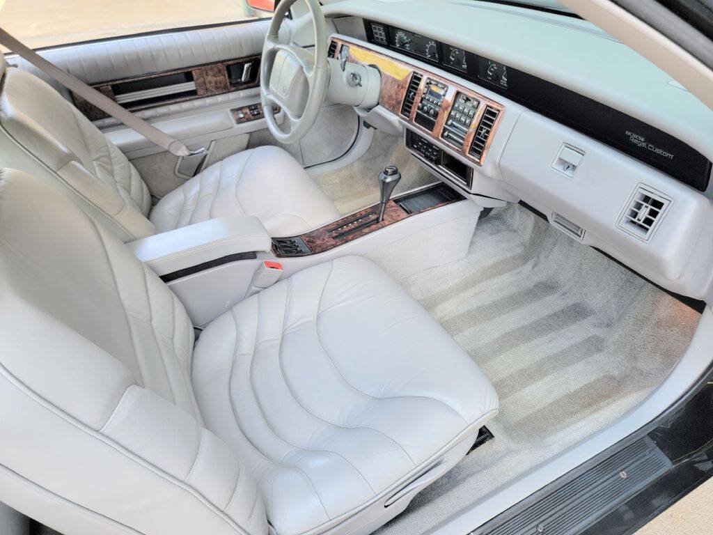 Used 1994 Buick Regal Custom FWD image 15