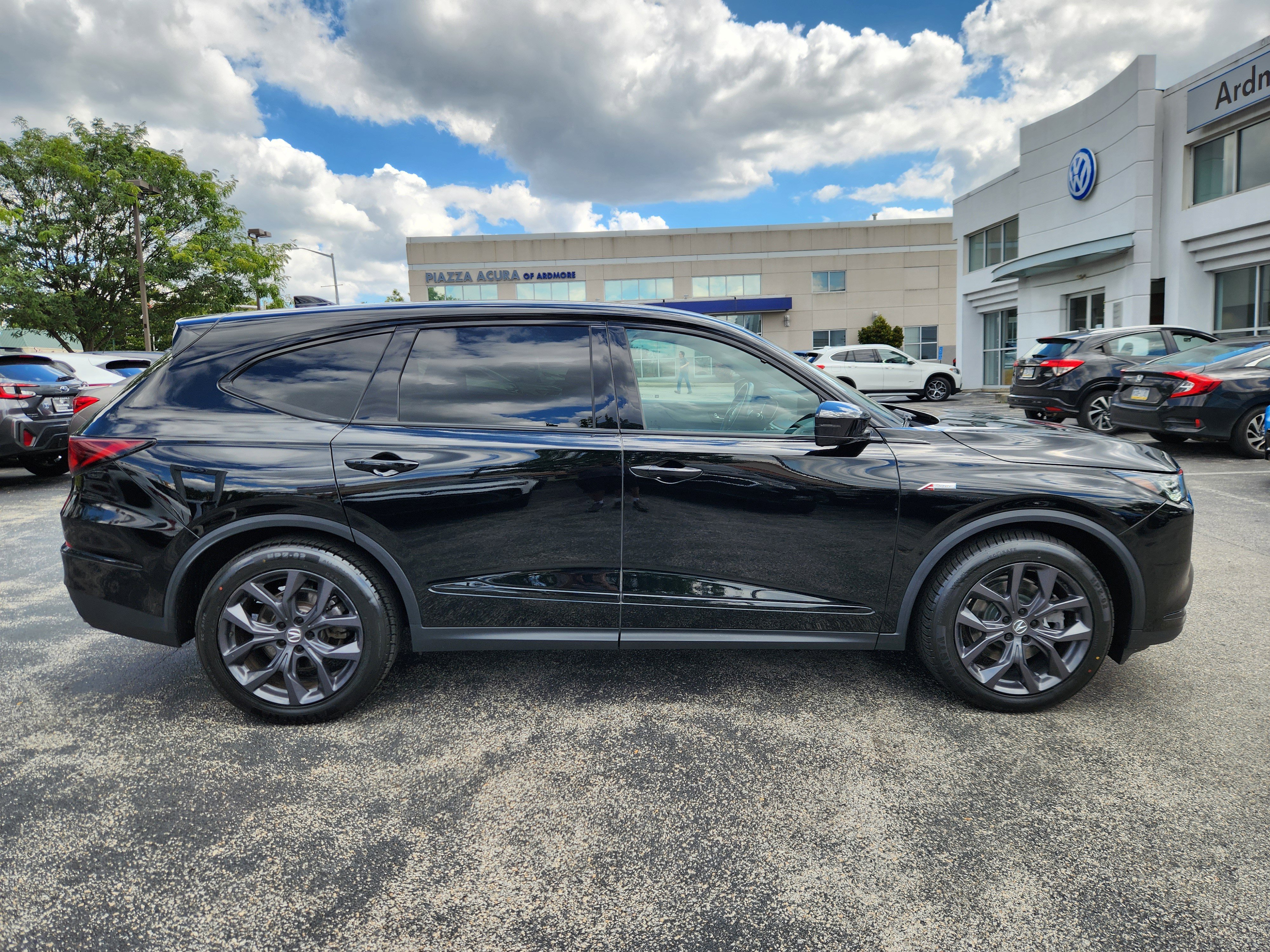 Used 2023 Acura MDX A-Spec image 6