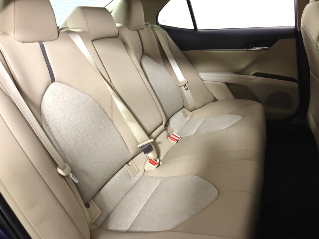 Used 2022 Toyota Camry LE w/ Carpet Mat Package (TMS) FWD image 34