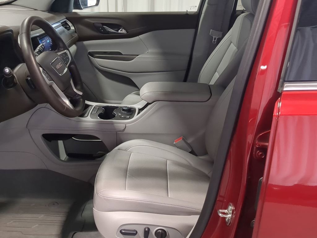 Used 2023 GMC Acadia SLT AWD/4WD image 16
