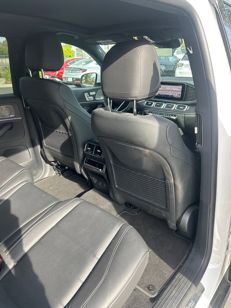 Used 2025 Mercedes-Benz GLS 450 4MATIC image 13