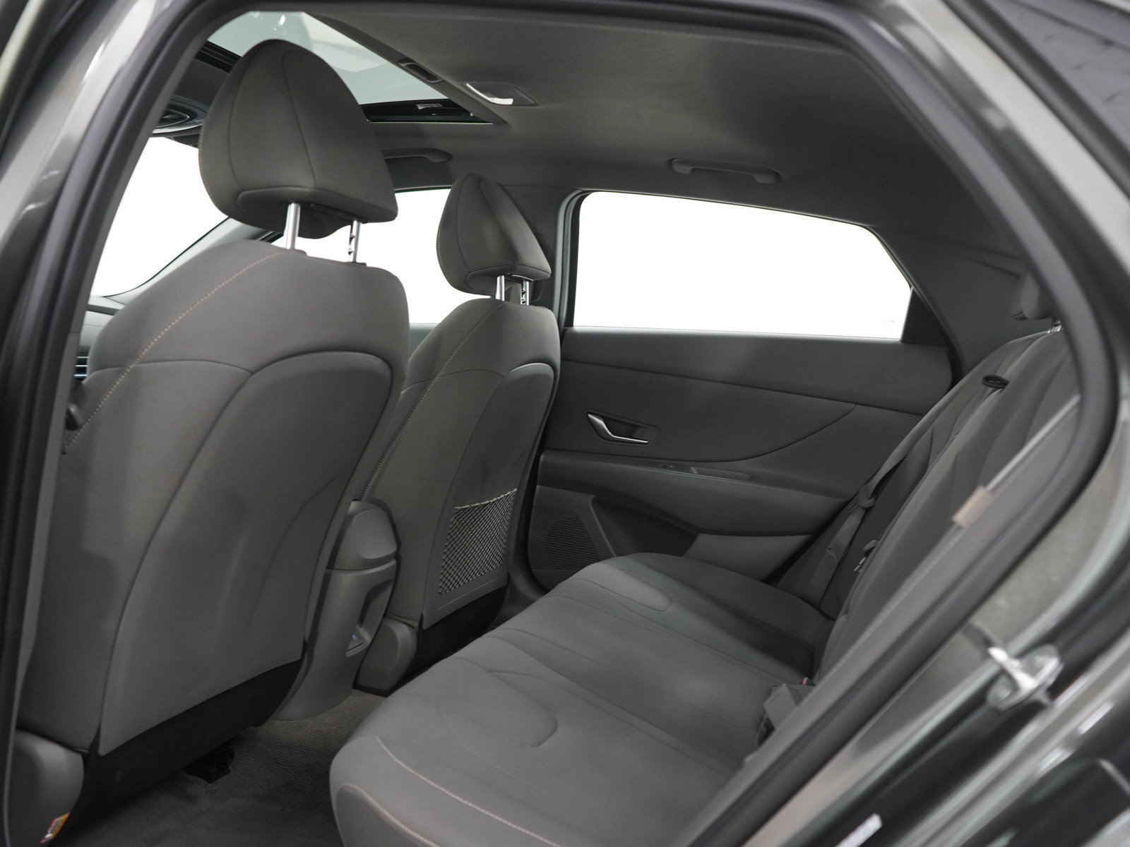 Used 2024 Hyundai Elantra SEL w/ Convenience Package FWD image 16
