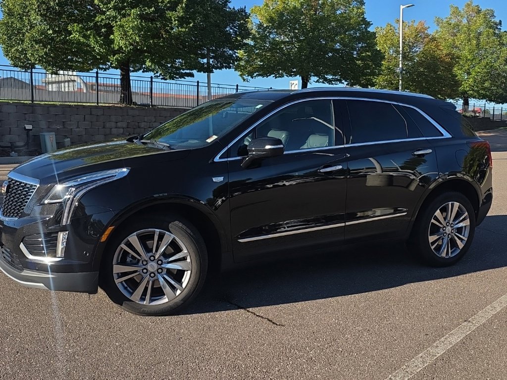 Certified 2024 Cadillac XT5 Premium Luxury w/ Technology Package AWD/4WD image 2