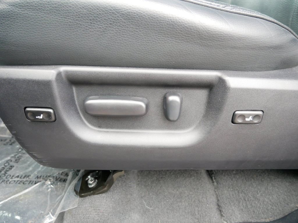 Used 2022 Toyota Sequoia TRD Pro AWD/4WD image 18