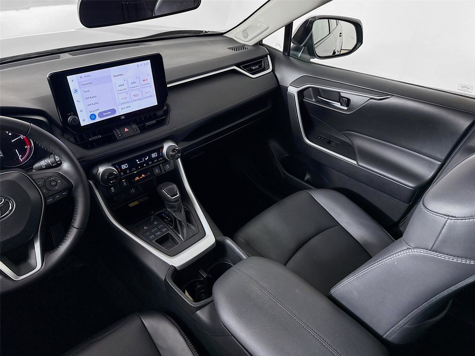 Used 2023 Toyota RAV4 XLE Premium image 24