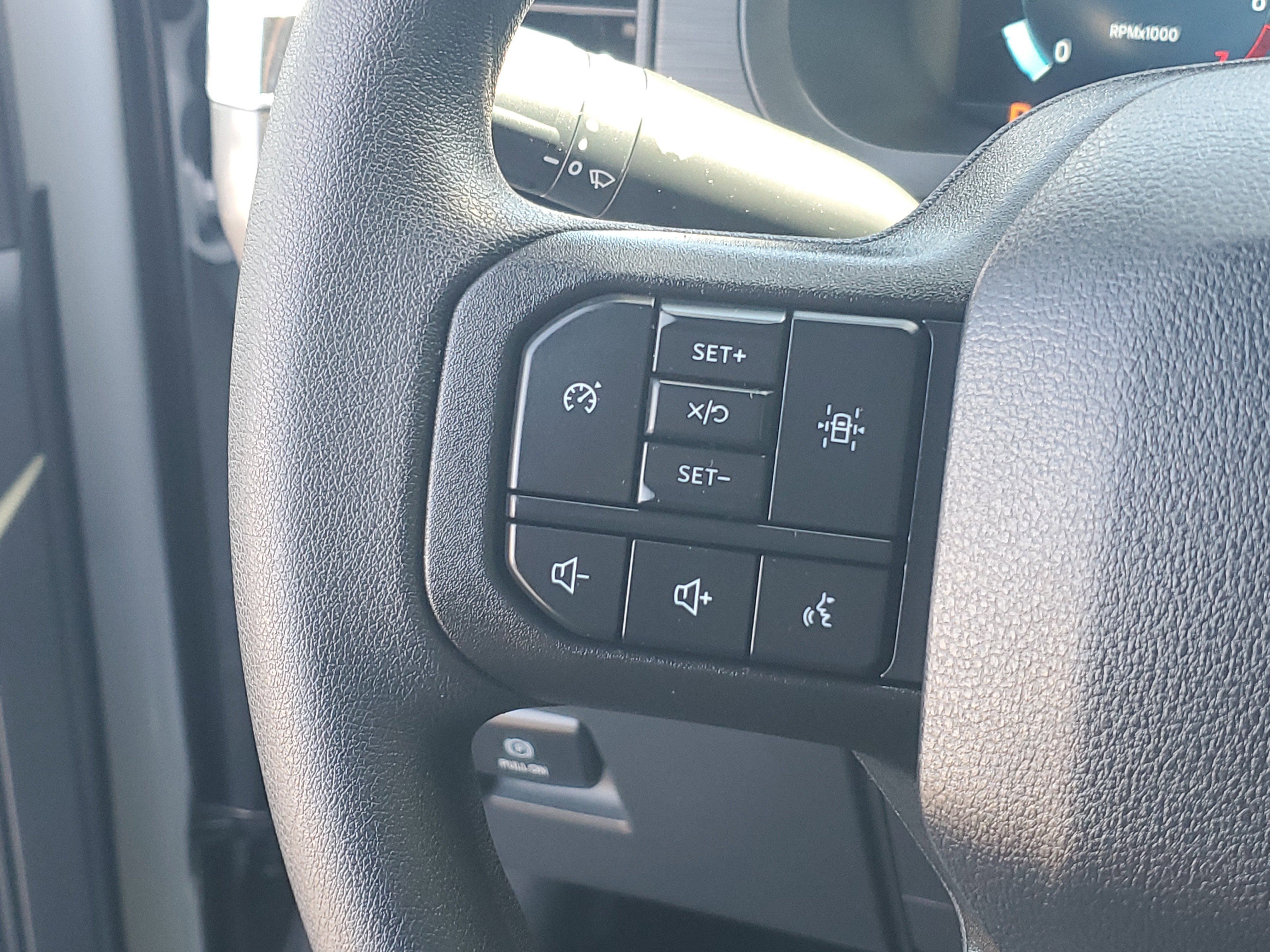 Used 2025 Ford F150 STX AWD/4WD image 27