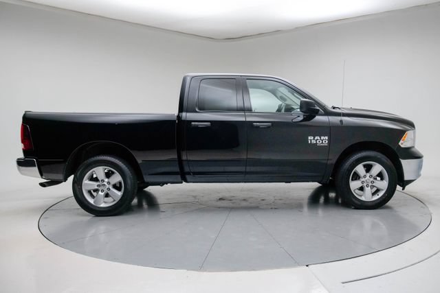 Used 2024 RAM 1500 Classic SLT AWD/4WD image 9