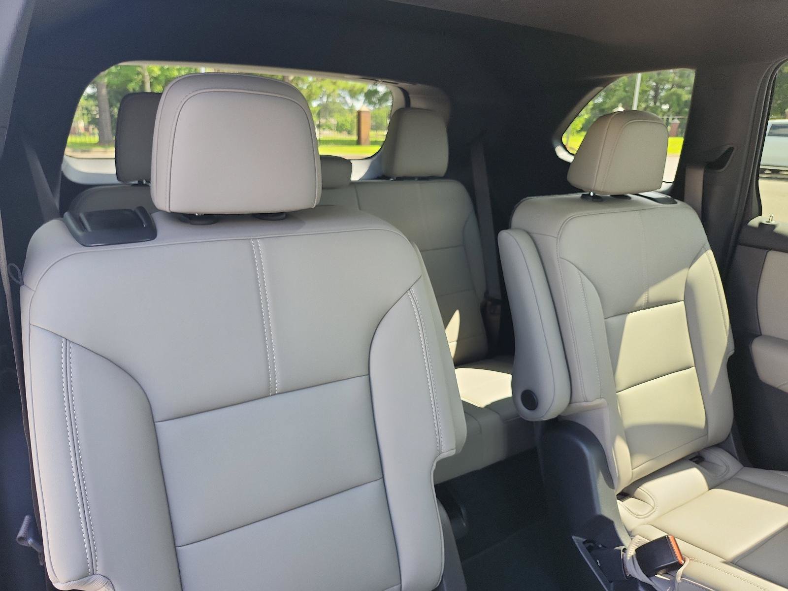 Certified 2024 GMC Acadia Elevation w/ Luxury Package FWD image 9