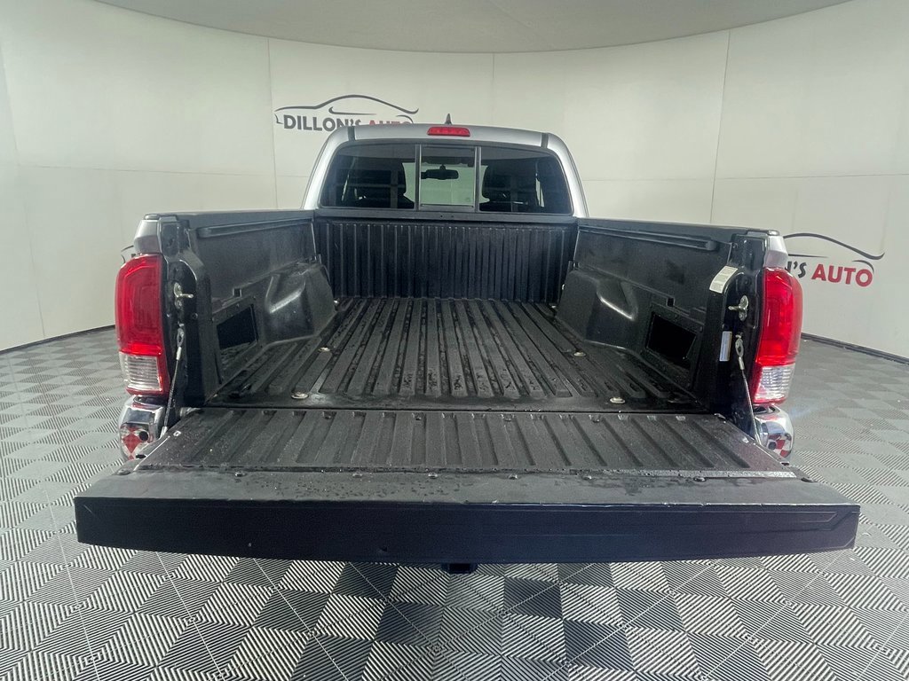 Used 2017 Toyota Tacoma SR5 image 6