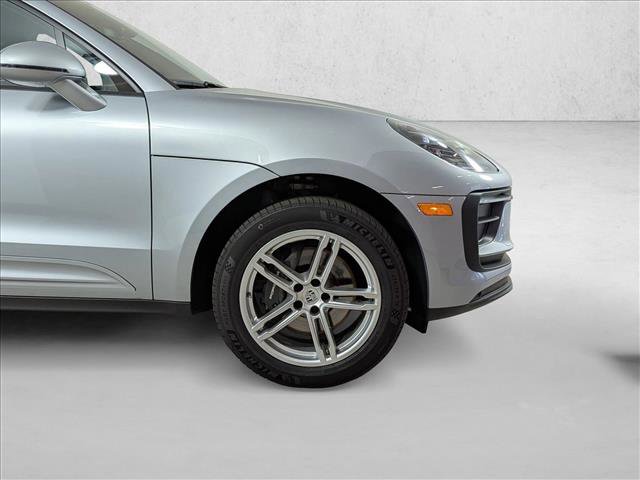 Certified 2025 Porsche Macan Turbo image 11