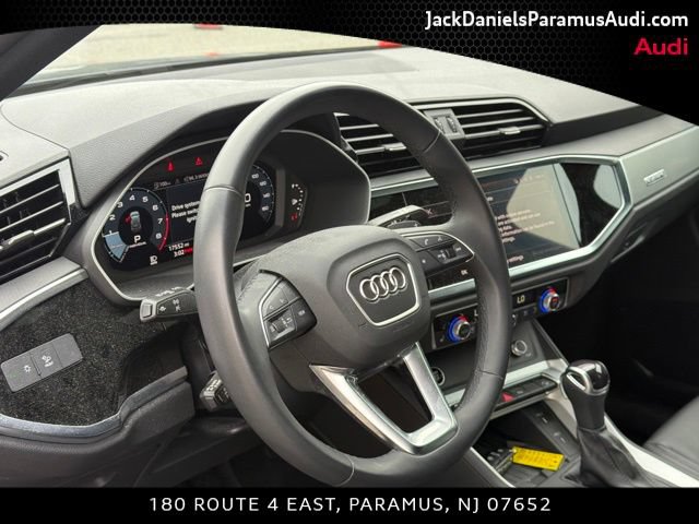 Used 2024 Audi Q3 2.0T Premium AWD/4WD image 10