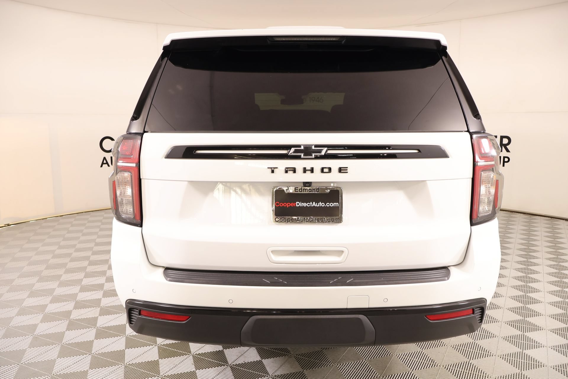Used 2023 Chevrolet Tahoe Z71 w/ Luxury Package AWD/4WD image 23