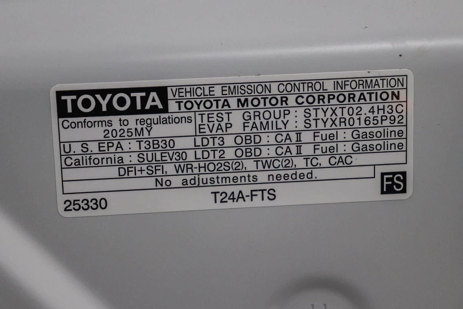 Used 2025 Toyota 4Runner SR5 RWD image 28
