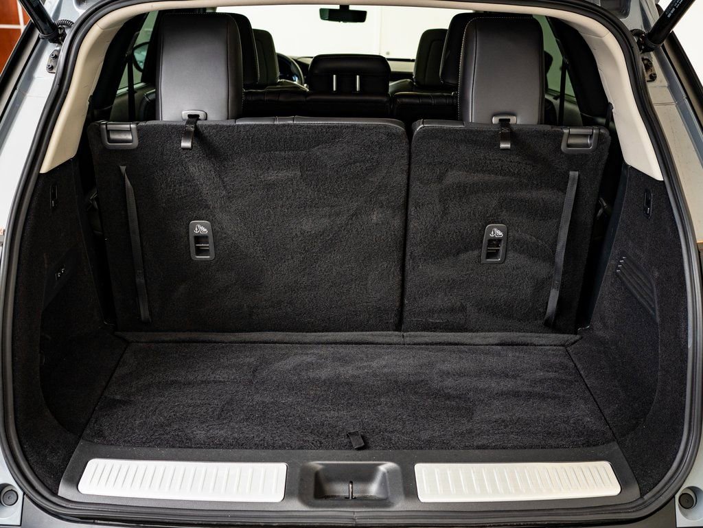 Used 2025 INFINITI QX60 Sensory image 17