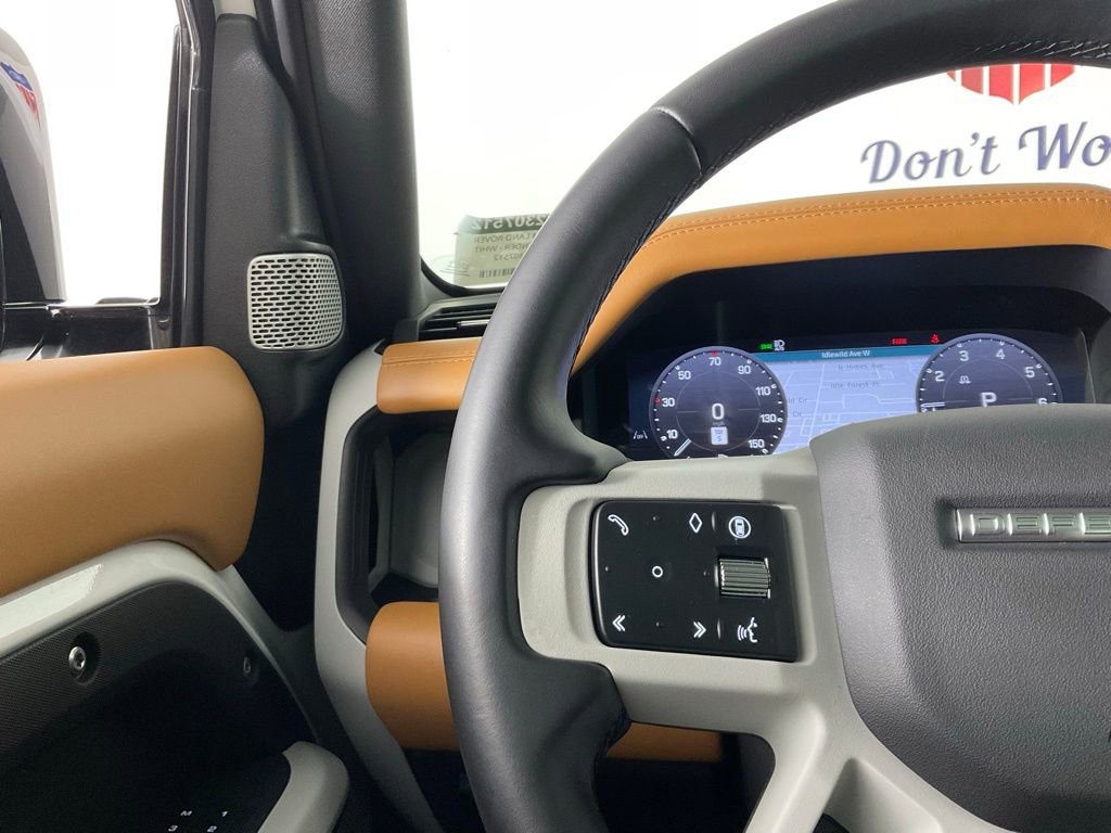 Used 2024 Land Rover Defender 130 S image 26