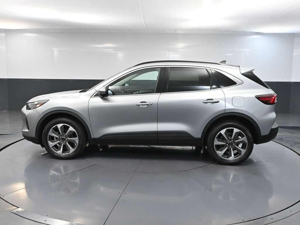 Used 2024 Ford Escape Platinum AWD/4WD image 9