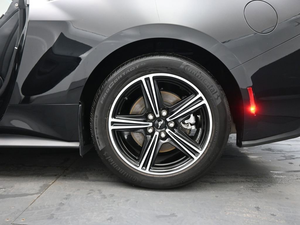 Certified 2024 Ford Mustang Coupe image 18