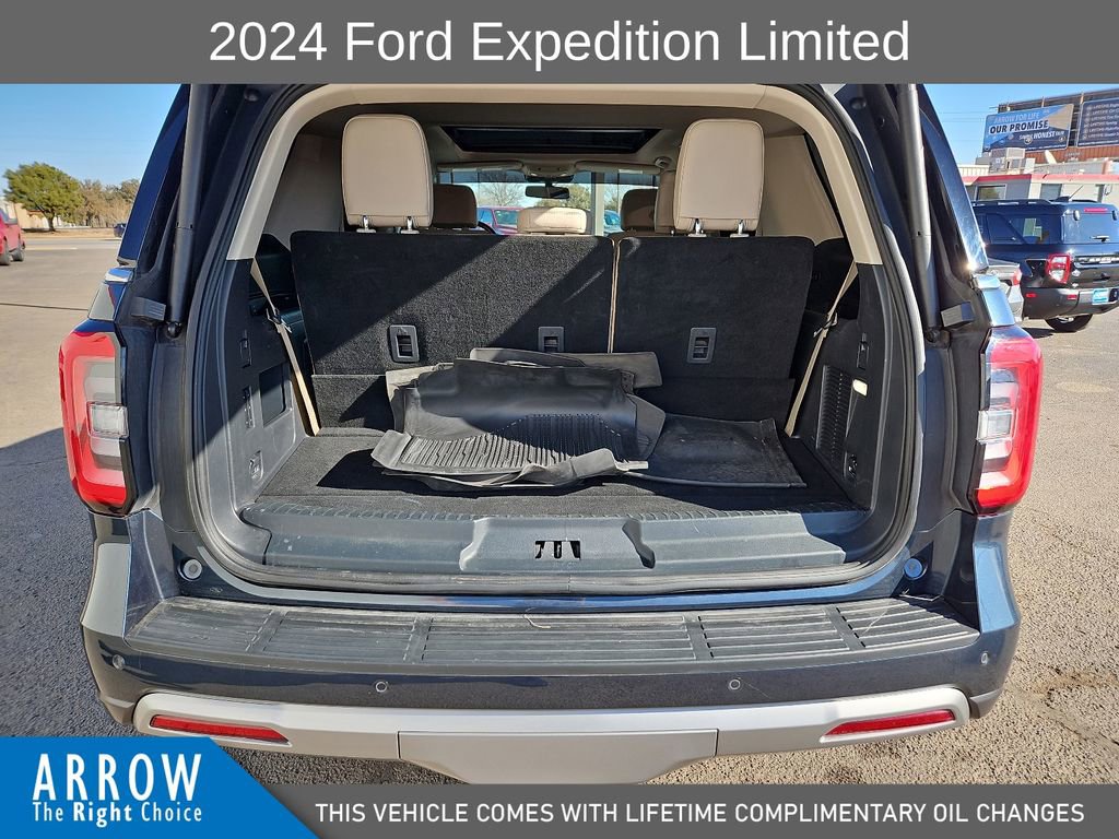 Used 2024 Ford Expedition Limited image 18