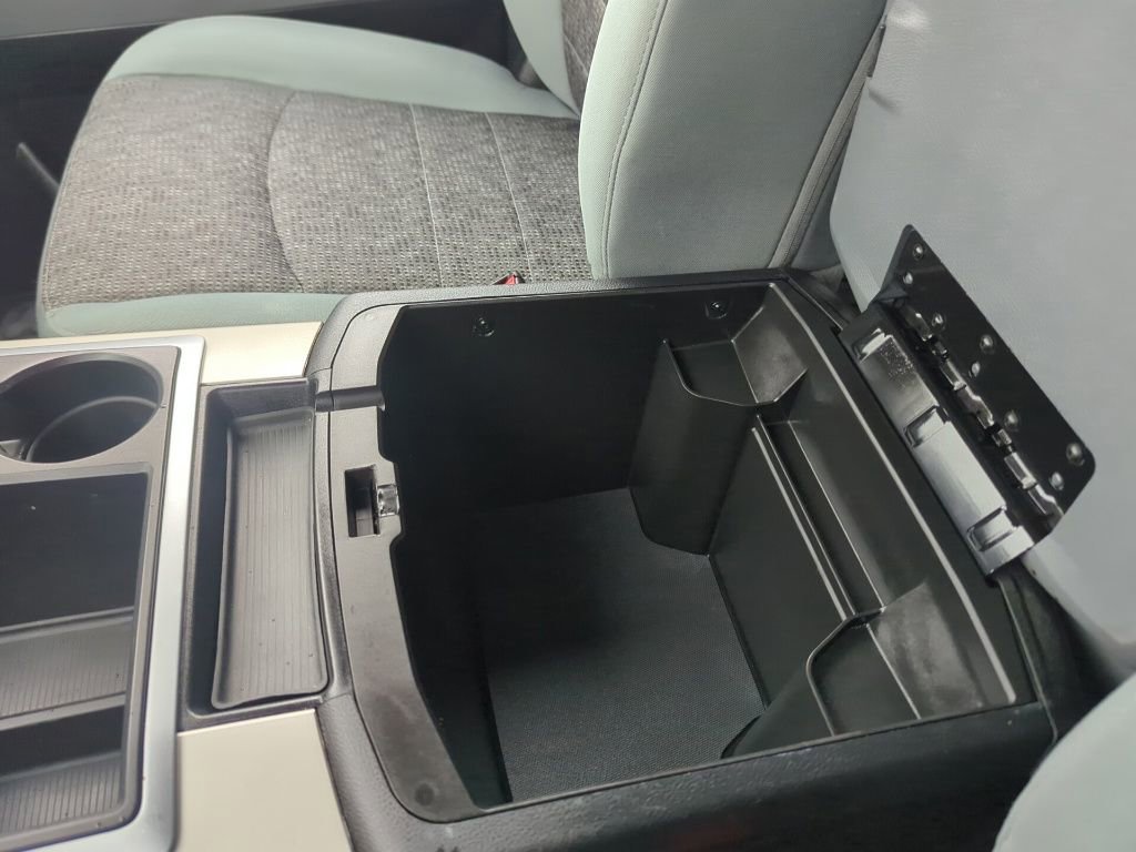 Used 2014 RAM 1500 Outdoorsman image 23