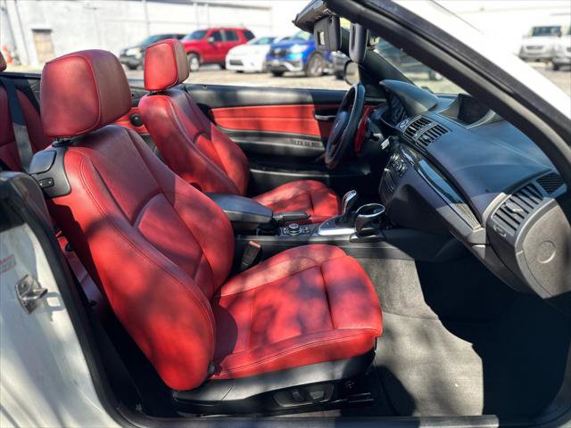 Used 2013 BMW 135i Convertible image 19