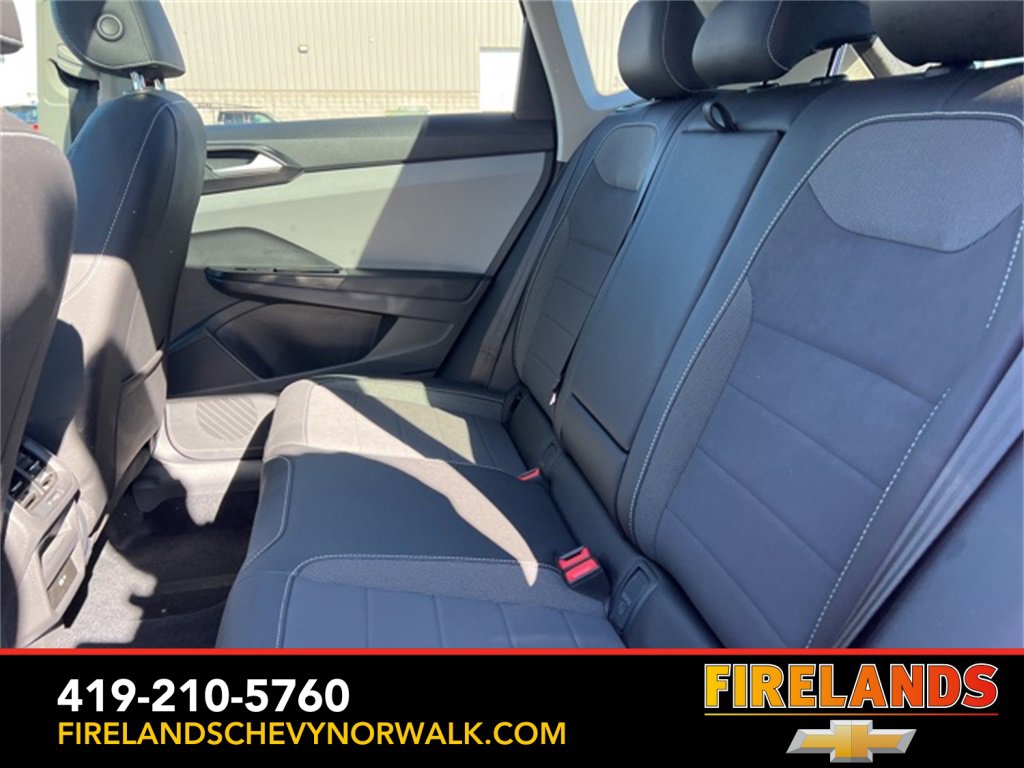 Used 2022 Volkswagen Taos SE w/ Panoramic Sunroof Package image 31