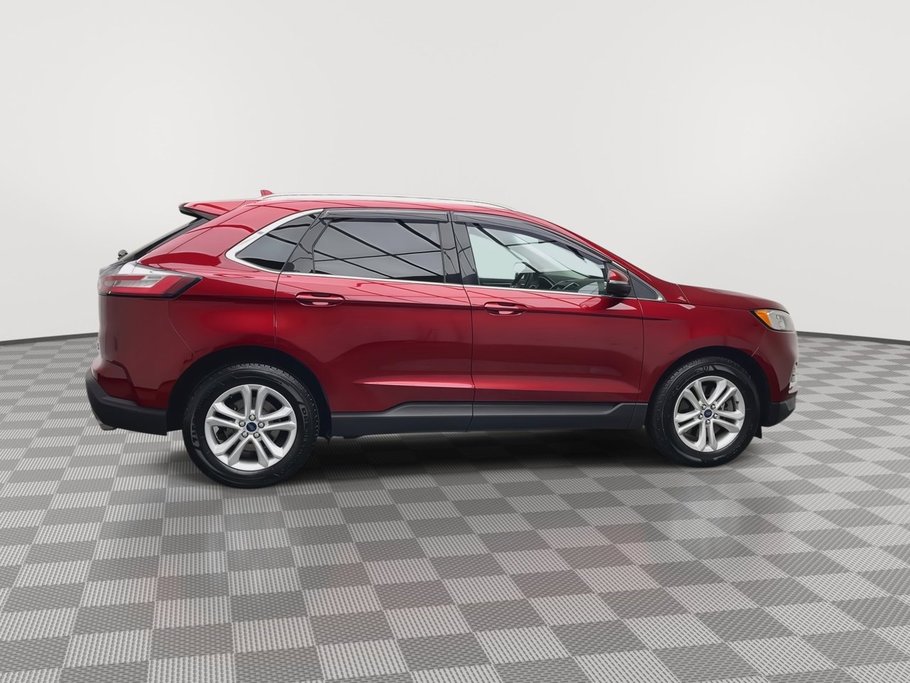 Used 2019 Ford Edge SEL w/ Cold Weather Package AWD/4WD image 41