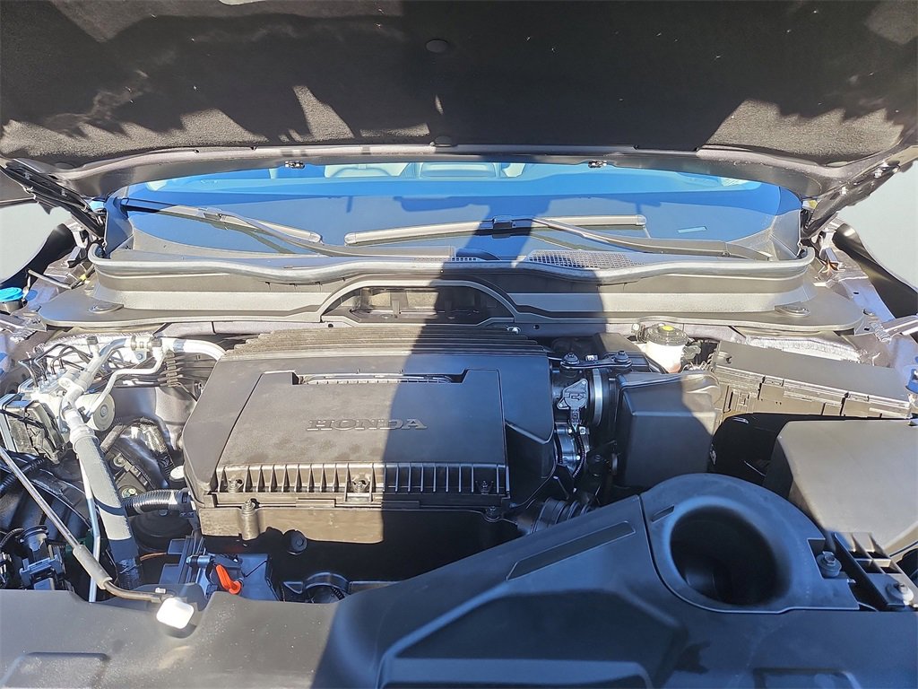 Certified 2025 Honda Pilot Touring image 36