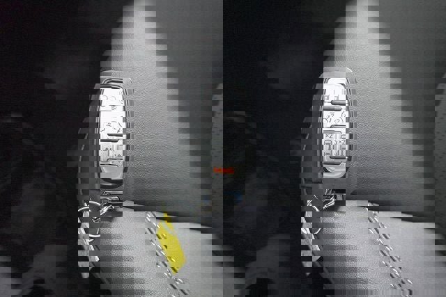 New 2026 Chrysler Pacifica Select image 33