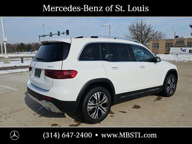 Used 2025 Mercedes-Benz GLB 250 4MATIC image 3