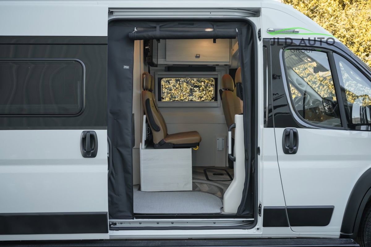 Used 2025 RAM ProMaster 3500 w/ Quick Order Package 22G SLT image 25