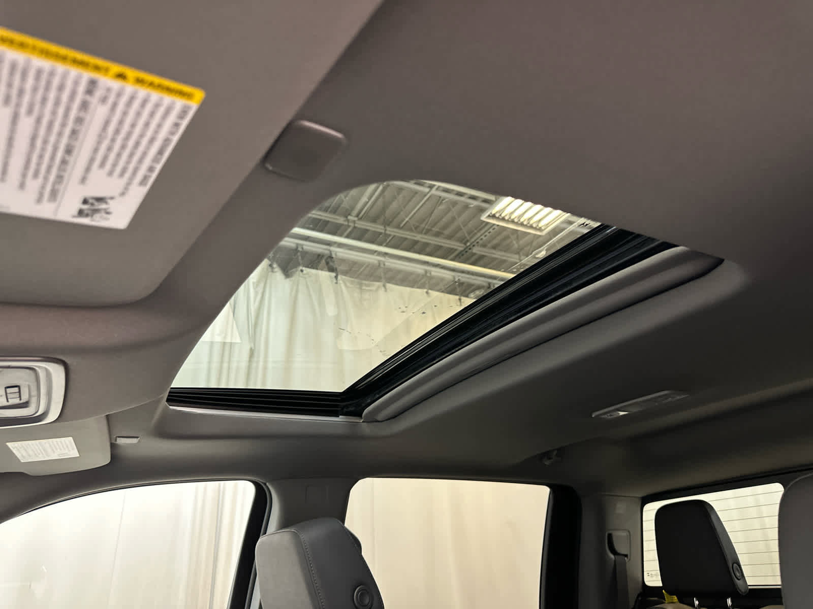 New 2026 GMC Sierra 1500 SLT w/ SLT Convenience Package image 5