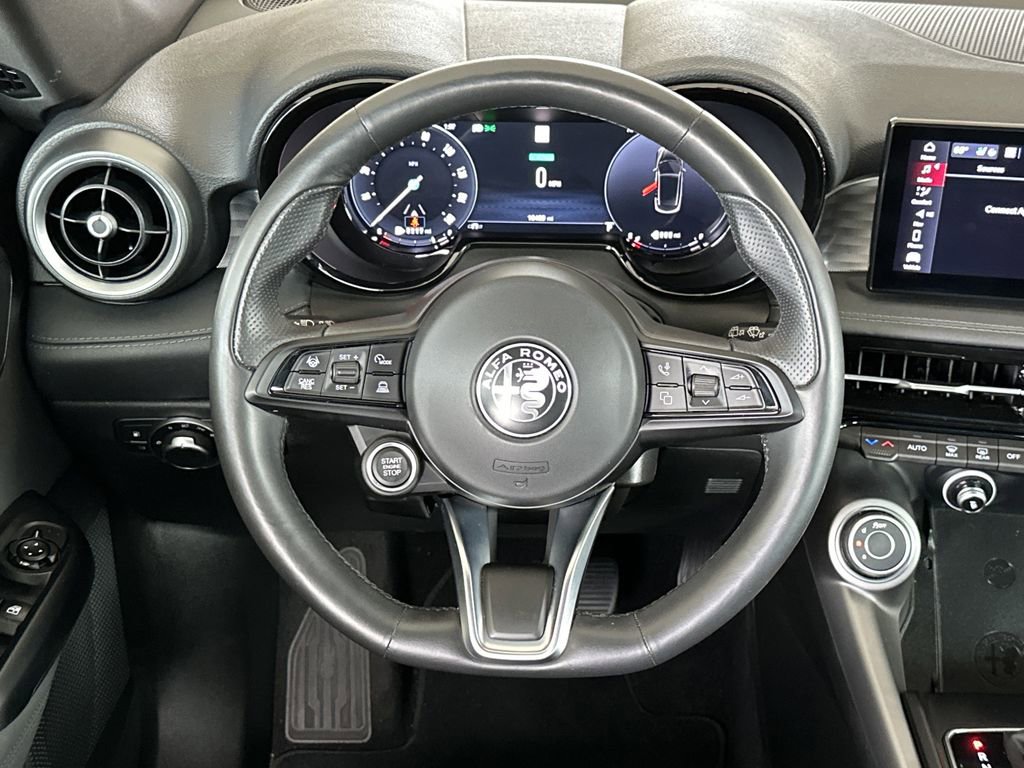 Used 2024 Alfa Romeo Tonale Ti image 16