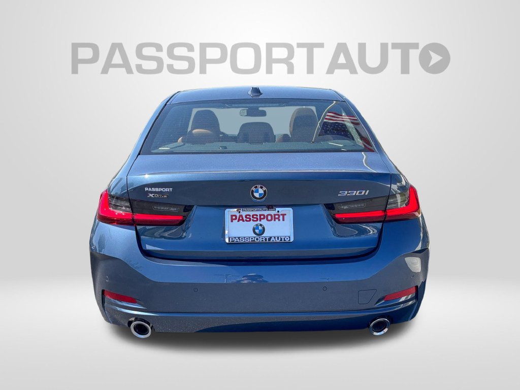 New 2026 BMW 330i xDrive Sedan w/ Premium Package AWD/4WD image 5