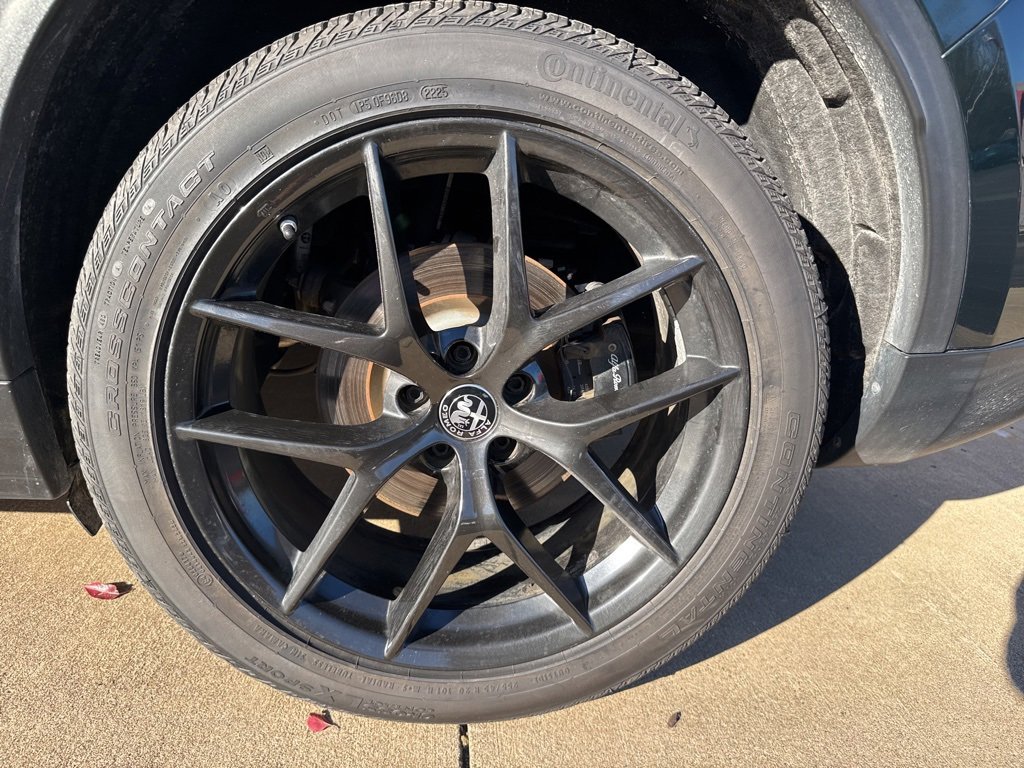 Used 2019 Alfa Romeo Stelvio Sport w/ Quick Order Package 22J Sport image 19