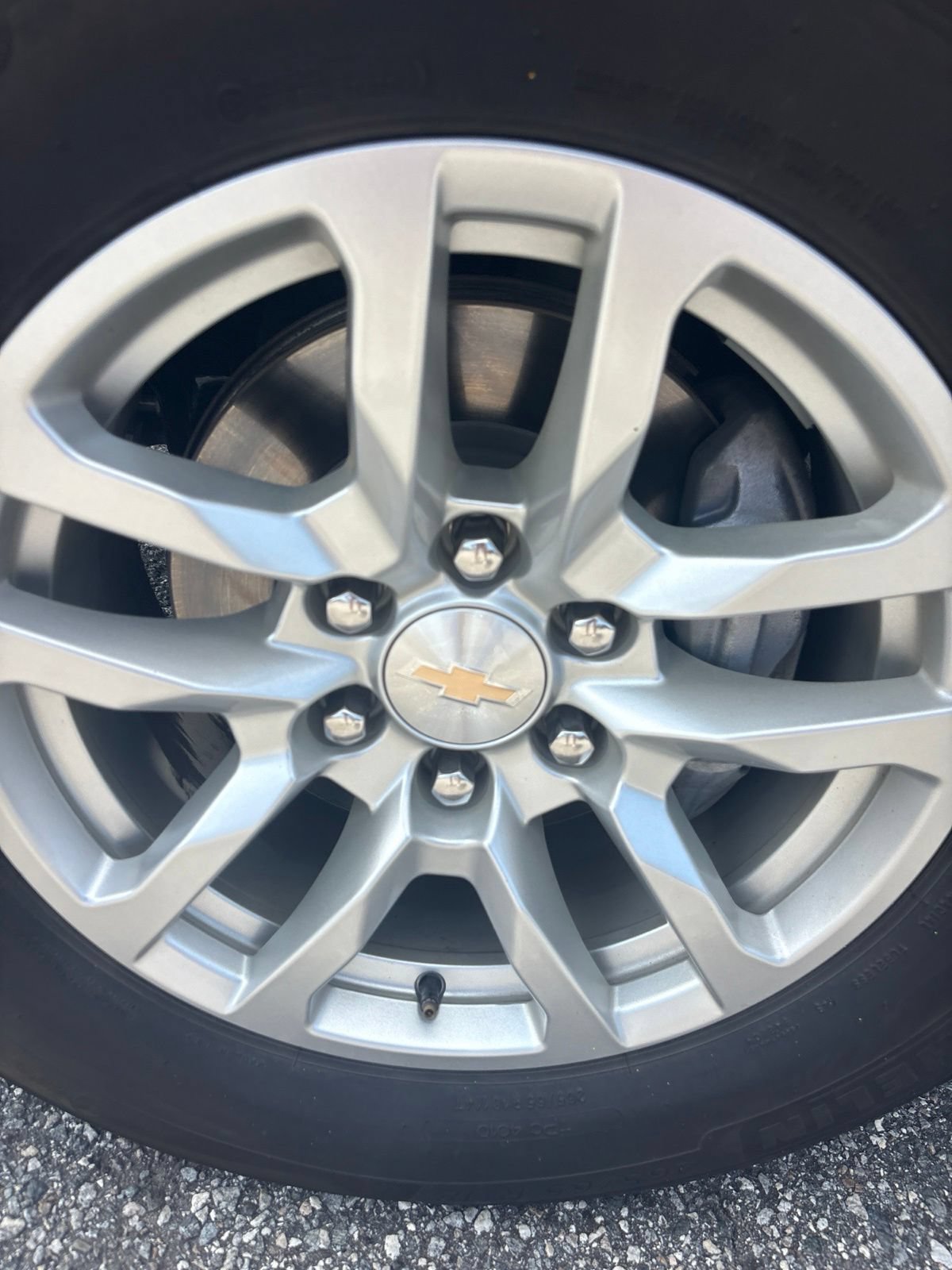 Used 2024 Chevrolet Tahoe LT RWD image 9