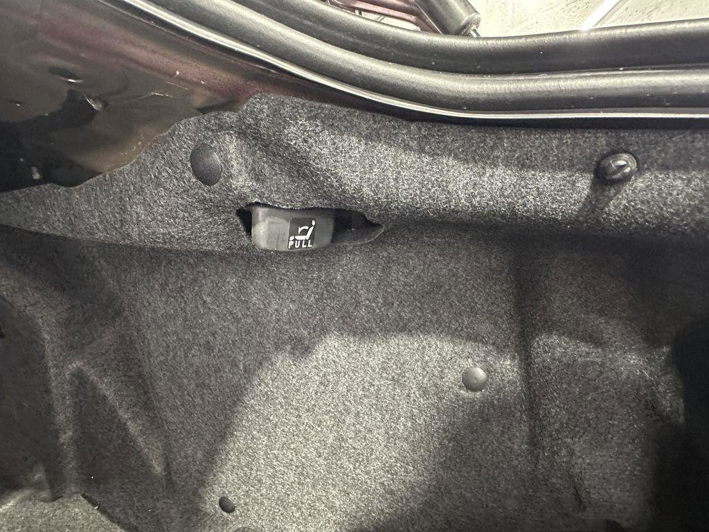 Used 2011 Ford Fusion SEL w/ 302A Rapid Spec Order Code FWD image 29