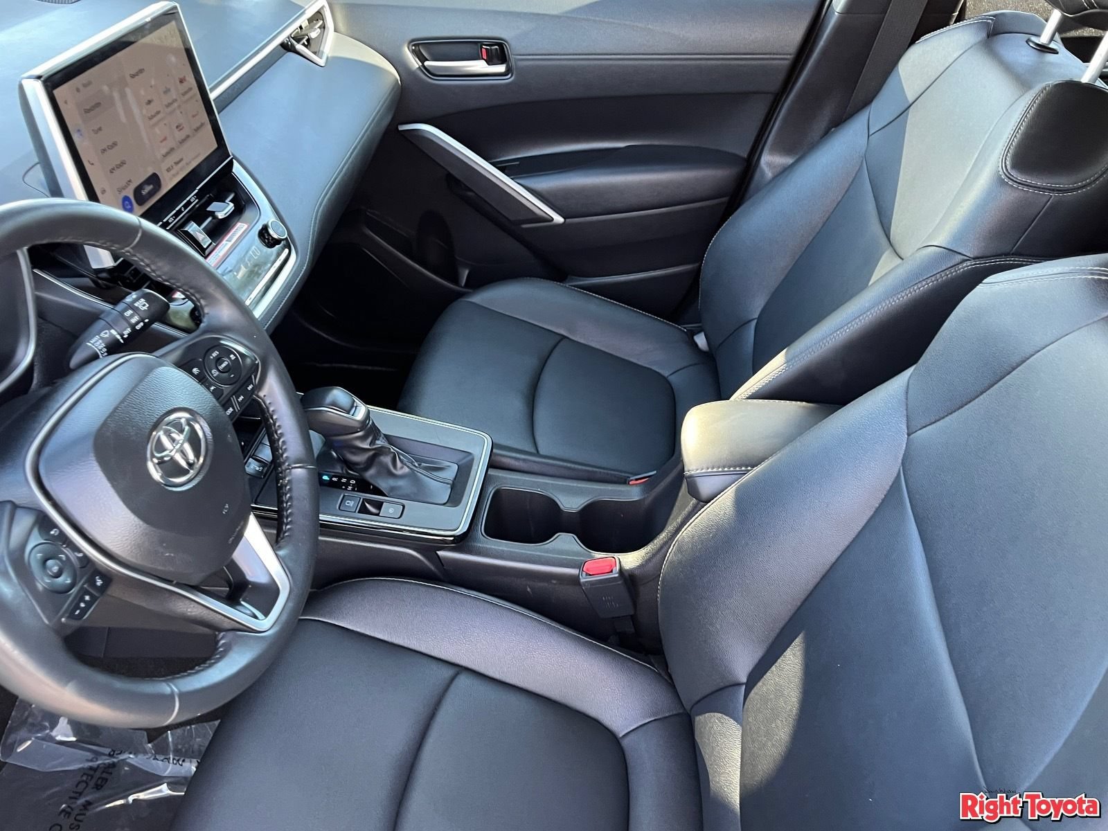 Certified 2026 Toyota Corolla Cross XLE FWD image 21
