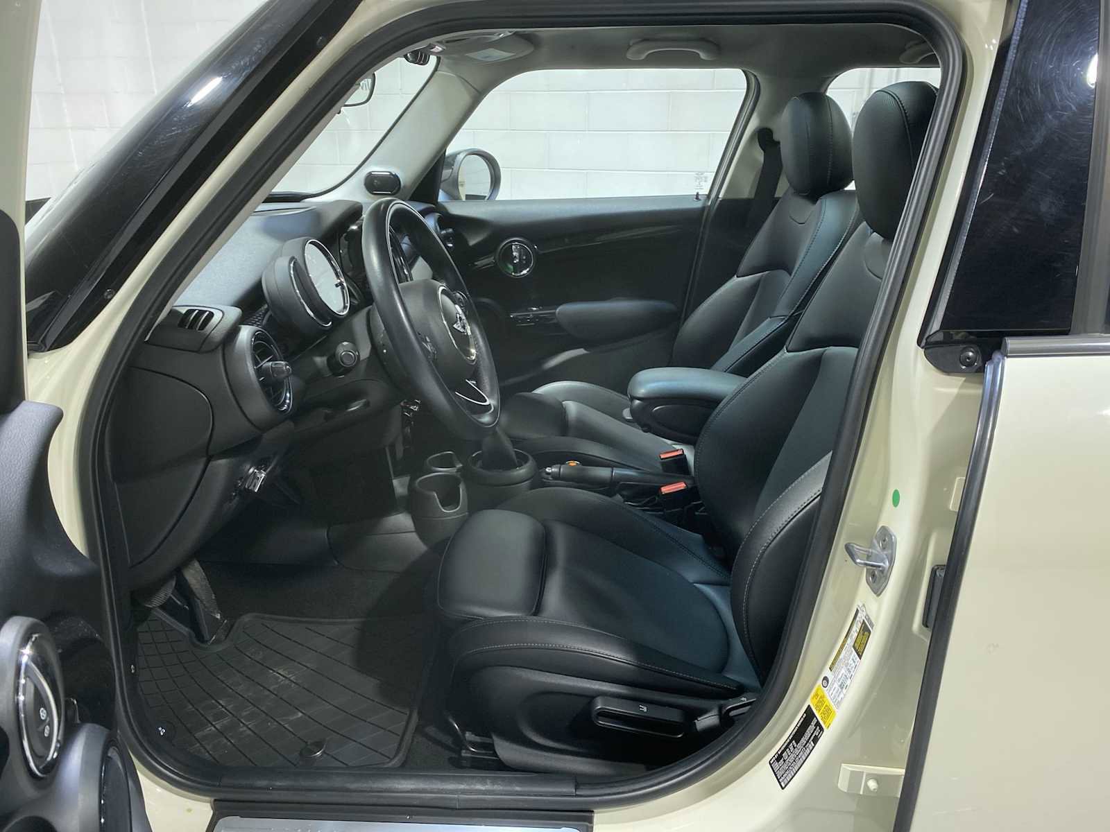 Used 2018 MINI Cooper S image 2